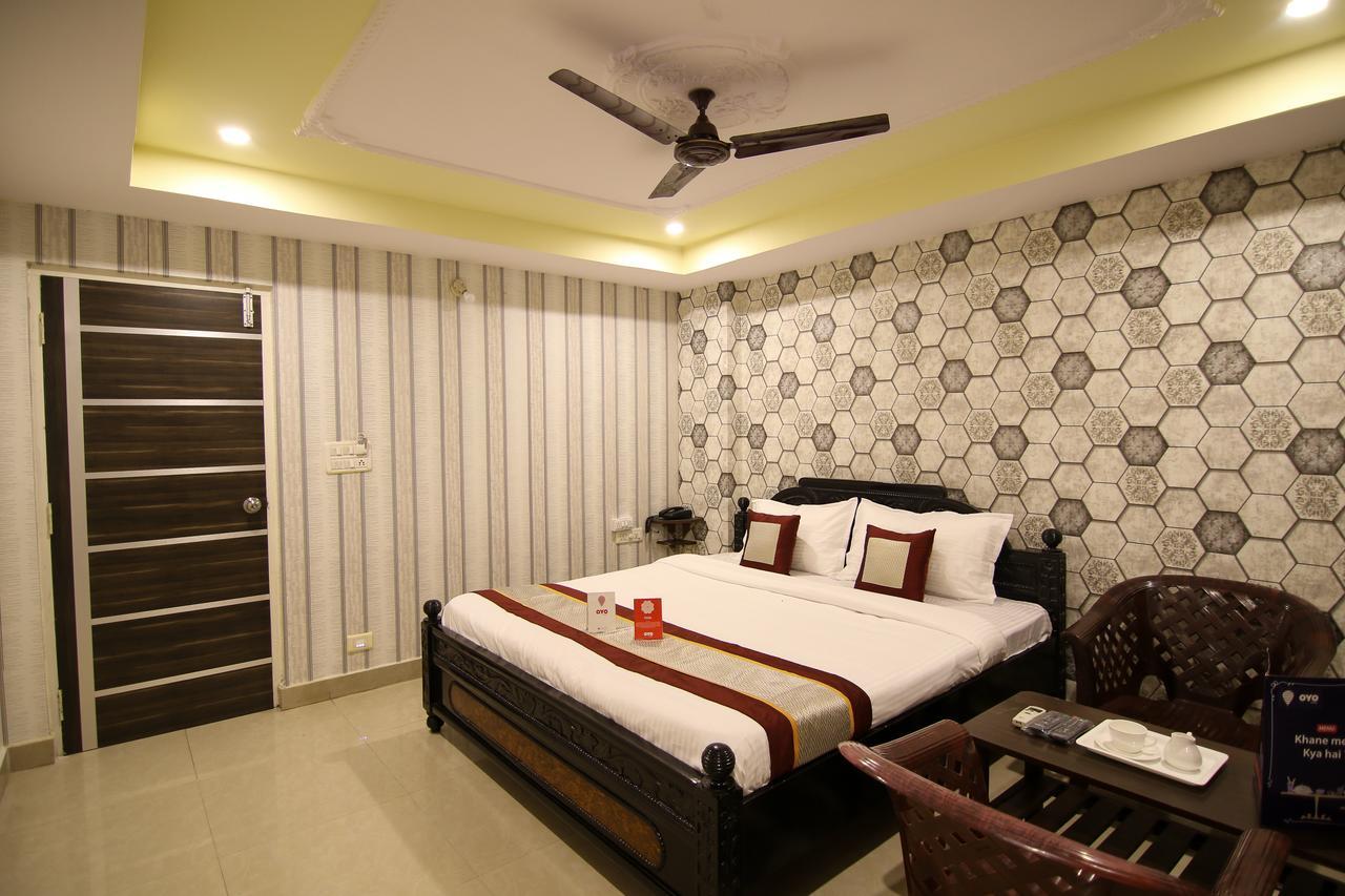 Oyo 9207 Chakri Guest House Višákhapatnam Exteriér fotografie