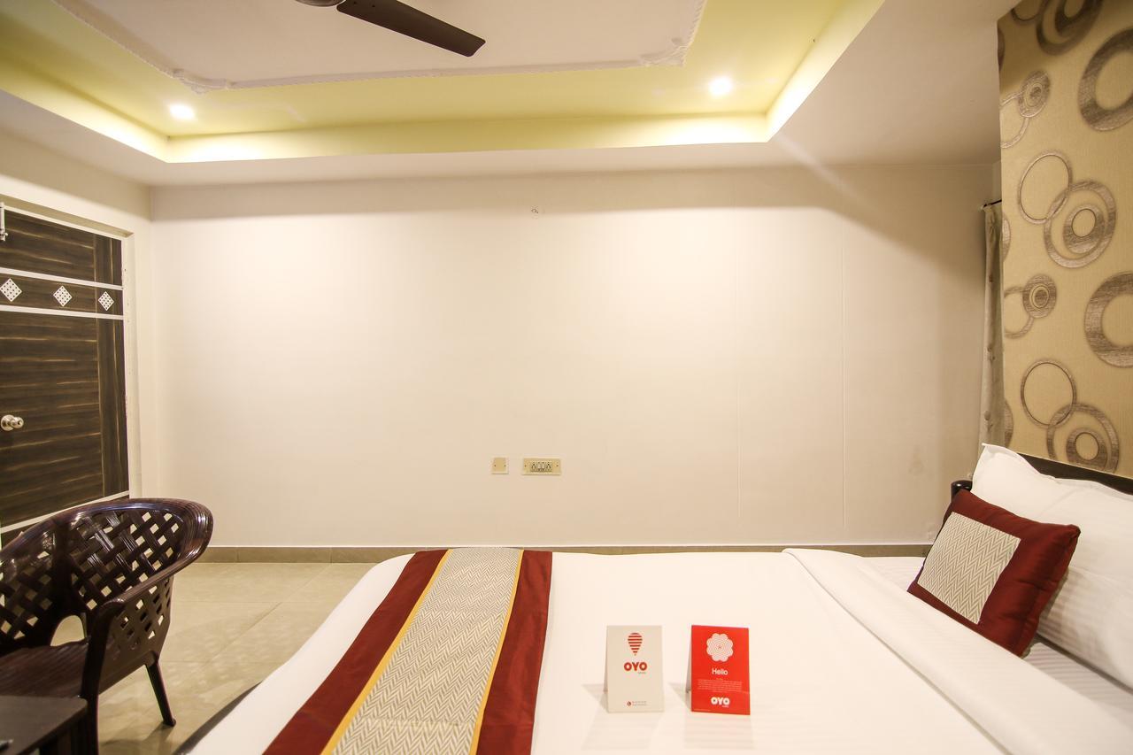 Oyo 9207 Chakri Guest House Višákhapatnam Exteriér fotografie